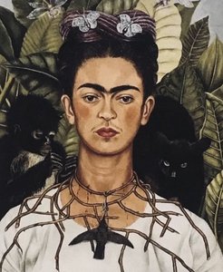 Schülerselbstporträts im Stil von der Künstlerin Frida Kahlo